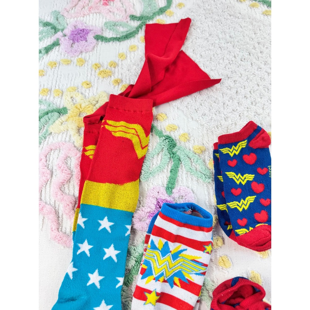 DC Comics Wonder Woman Novelty Socks Lot Ankle and Cape Knee High 6 Pairs - Picture 4 of 7